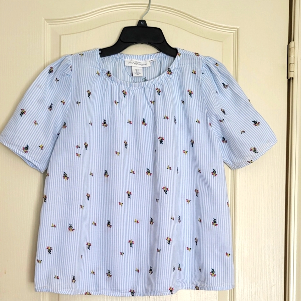 H & M - L.O.G.G. - Embroidered short sleeve top